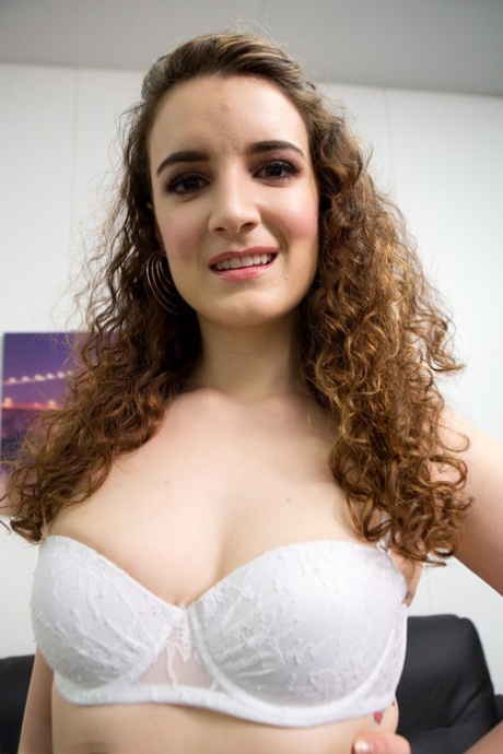 curly hair boobs sexy galleries