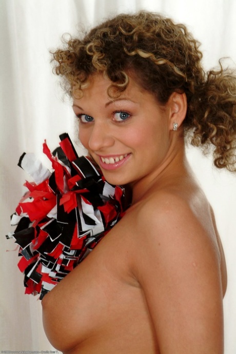 curly hair dp hot naked image